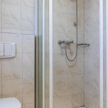 Appartement International House Studio-apartment Zw 6 *